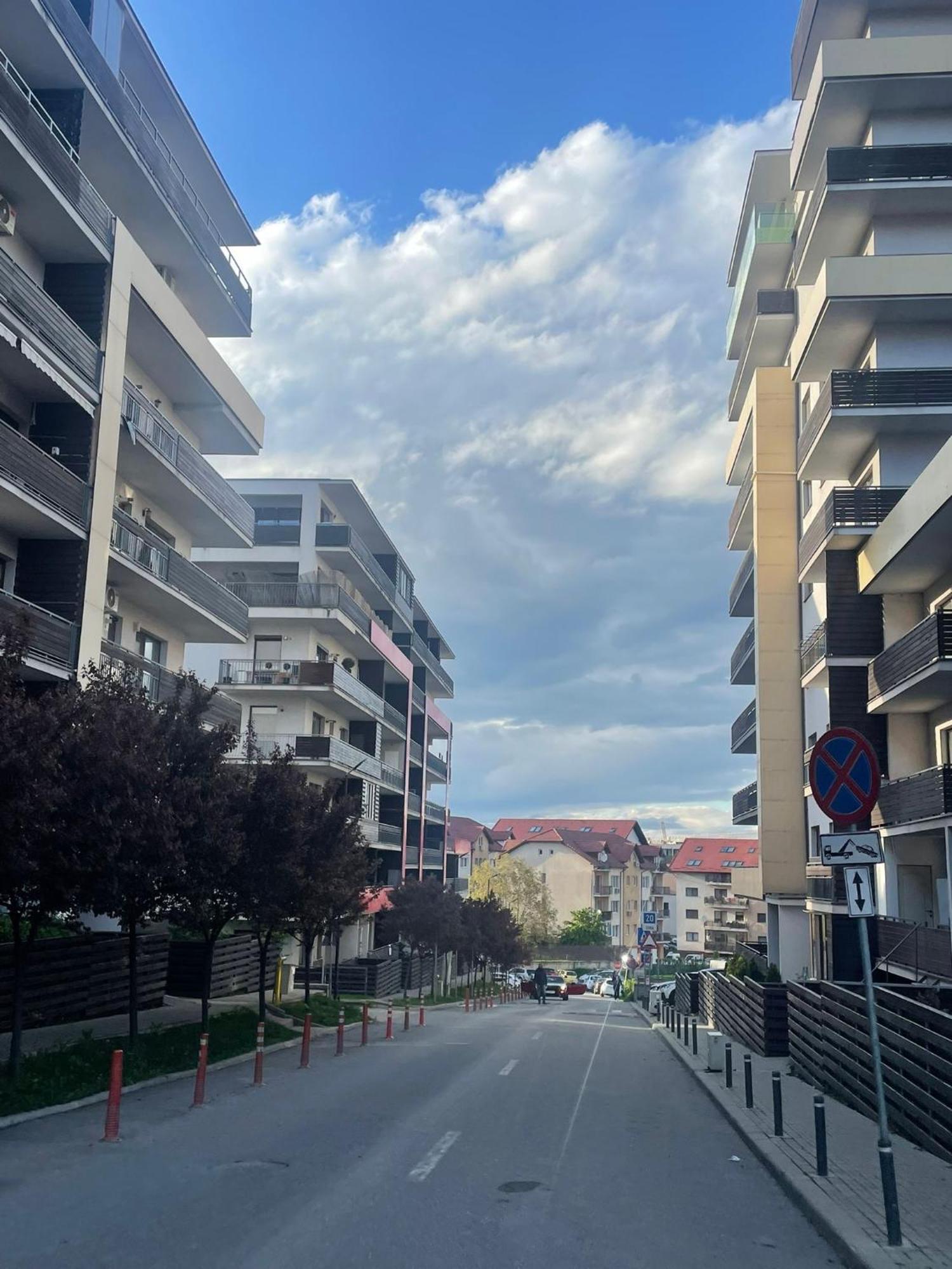 Cozy Apartment With Free Parking 클루지나포카 외부 사진