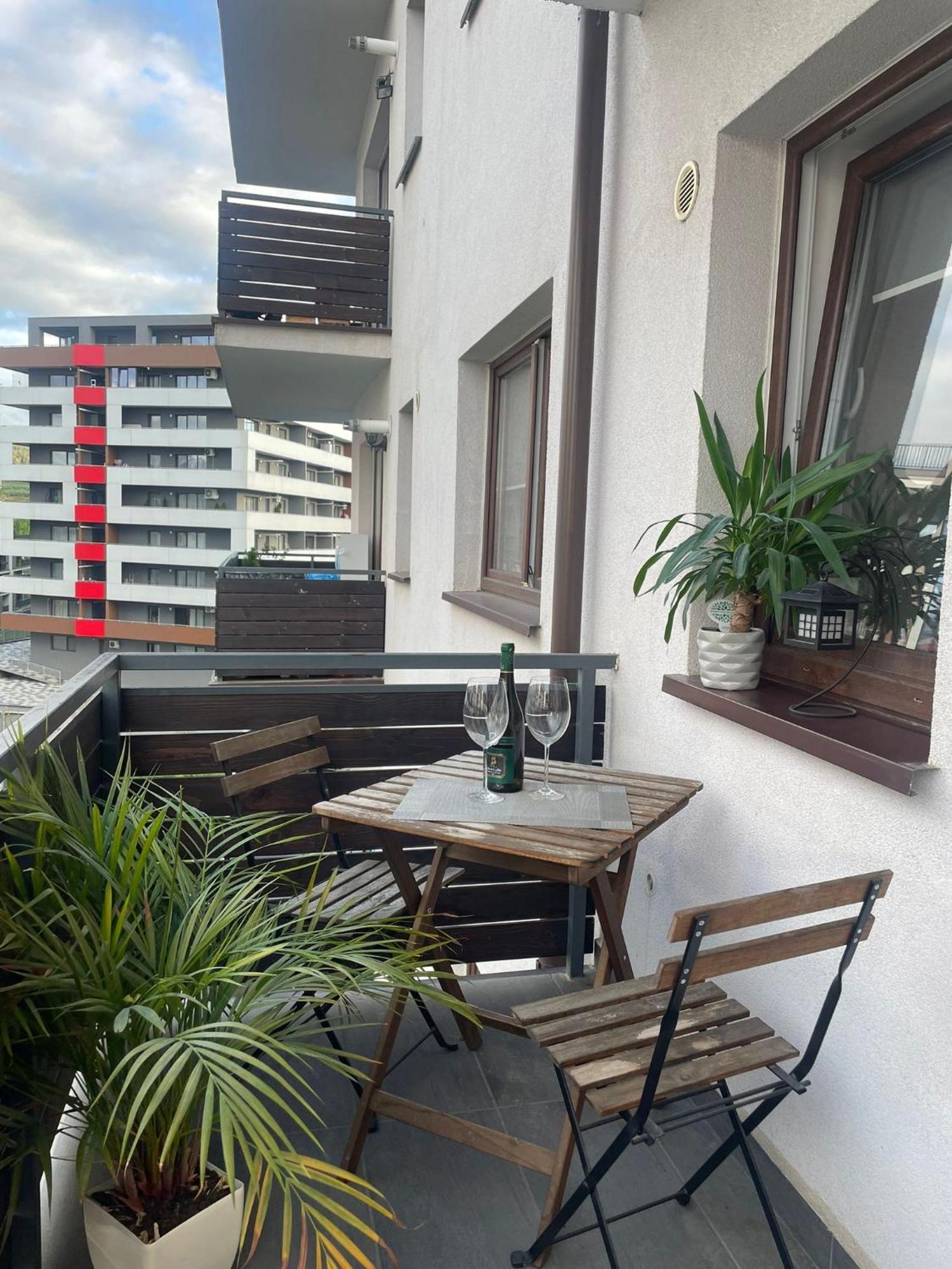 Cozy Apartment With Free Parking 클루지나포카 외부 사진